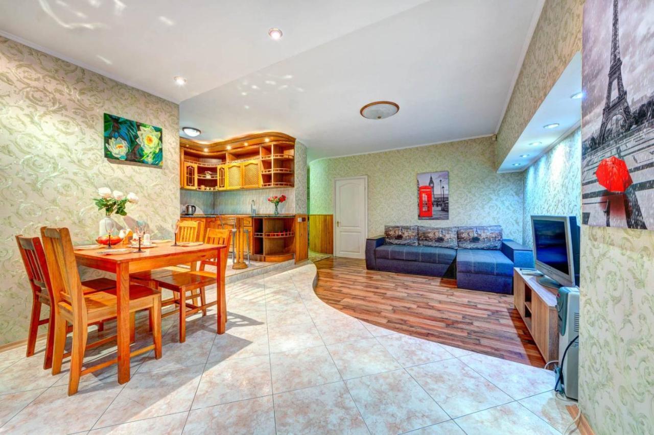 Apartments Of Bogdan Khmelnitsky Kiev Buitenkant foto