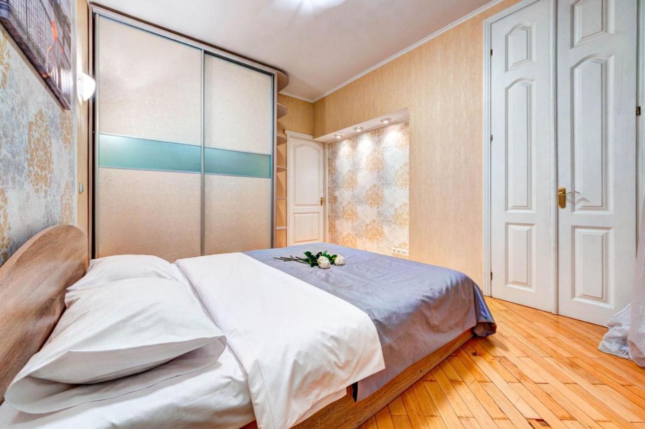 Apartments Of Bogdan Khmelnitsky Kiev Buitenkant foto
